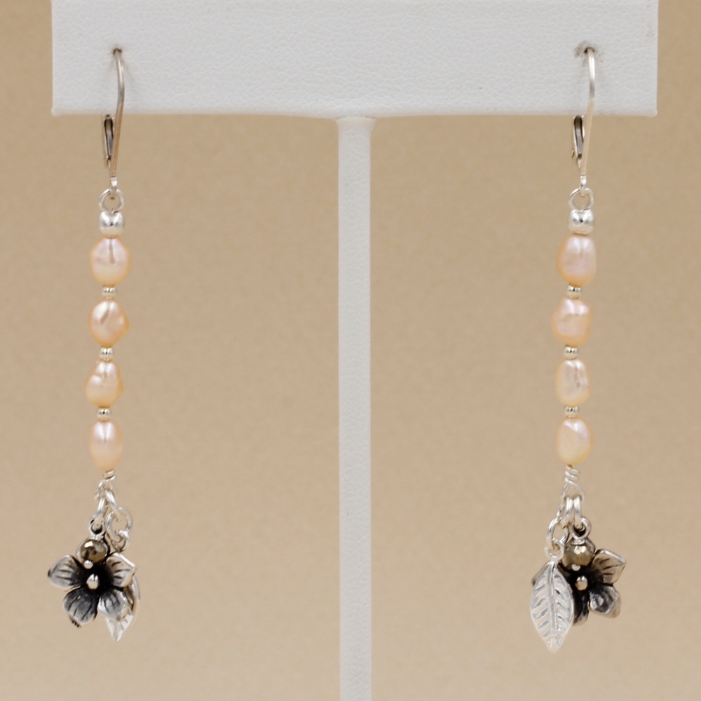 Pearl Hibiscus Flower Earrings 925 Sterling Silver - Picture 3 of 4